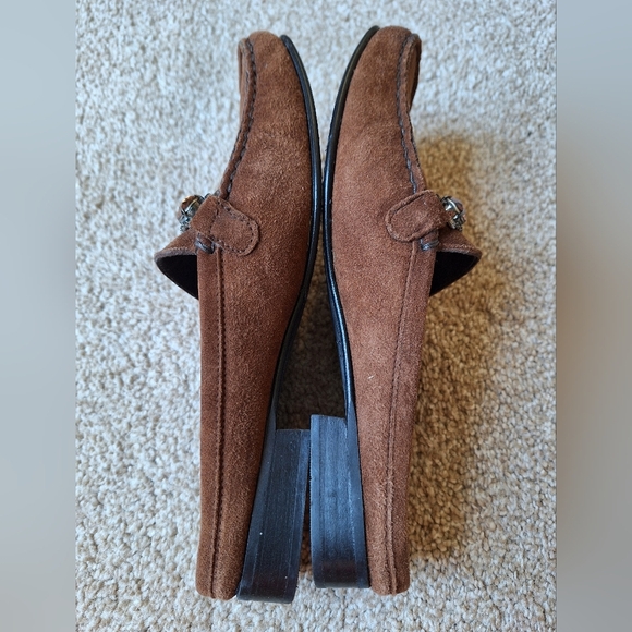 Stuart Weitzman Brown Suede Slip On Loafer. Jeweled accents. Womens size 6 - Picture 6 of 8